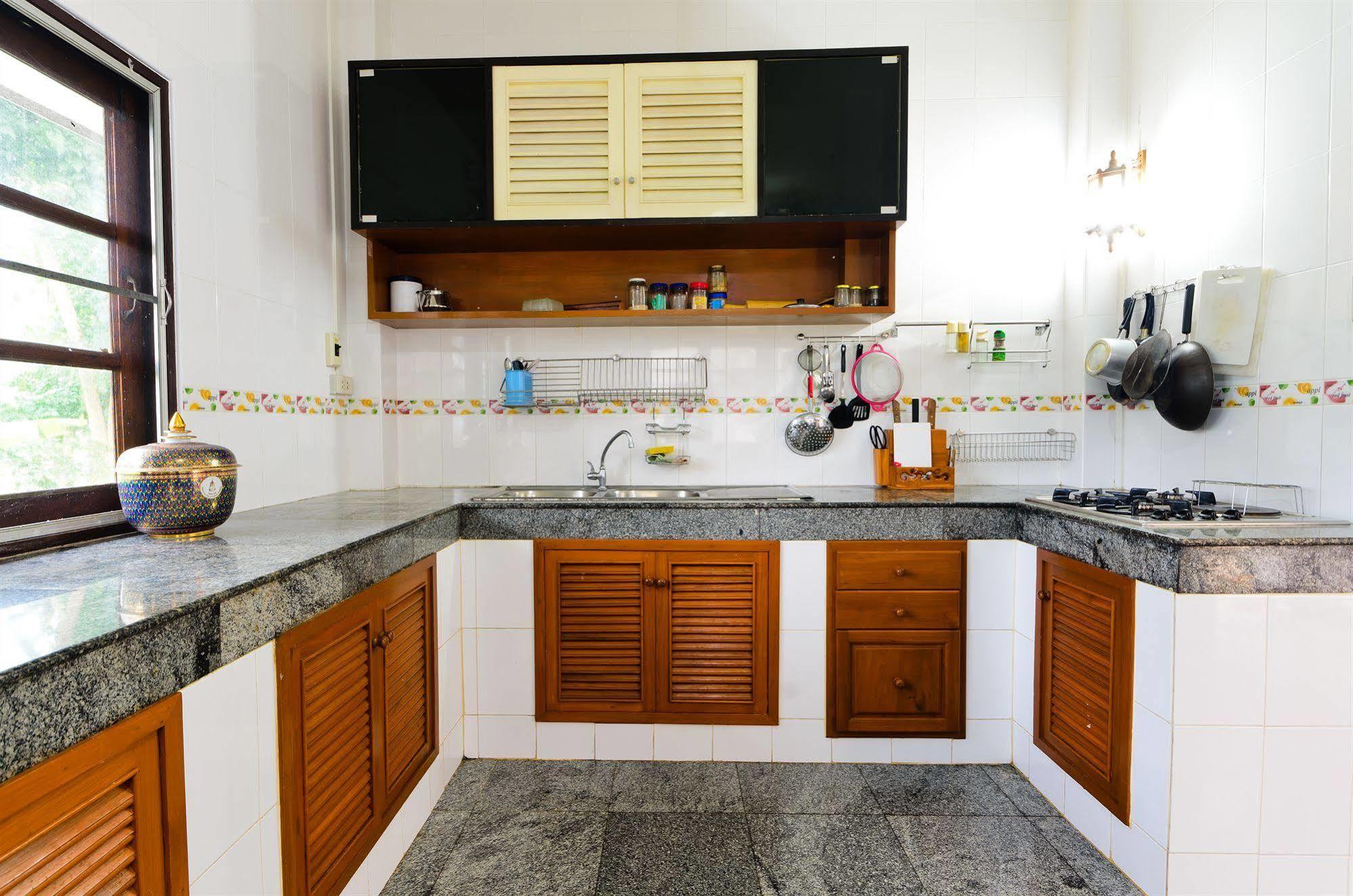 Sananwan Beach B&B Bang Saphan Noi Exterior photo