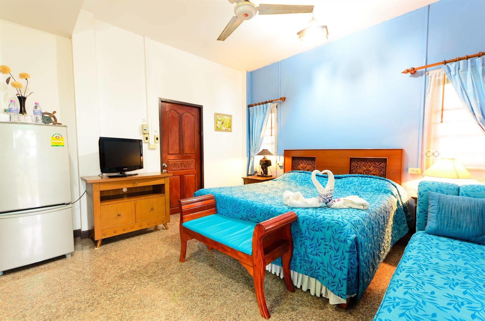 Sananwan Beach B&B Bang Saphan Noi Exterior photo