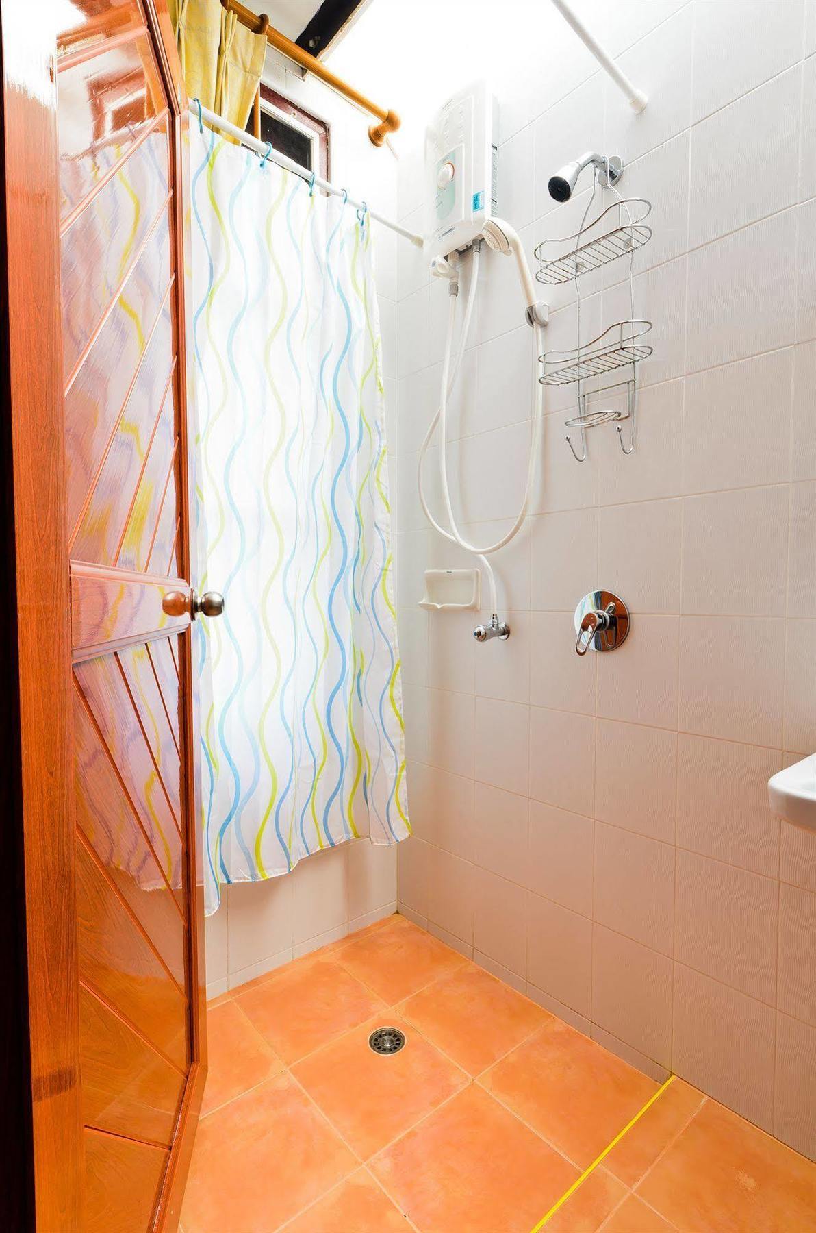 Sananwan Beach B&B Bang Saphan Noi Exterior photo