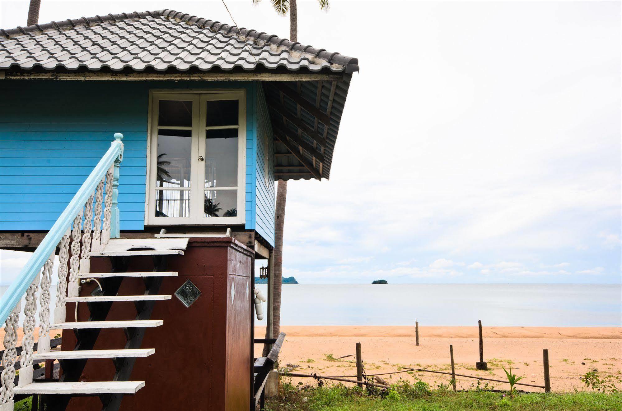 Sananwan Beach B&B Bang Saphan Noi Exterior photo